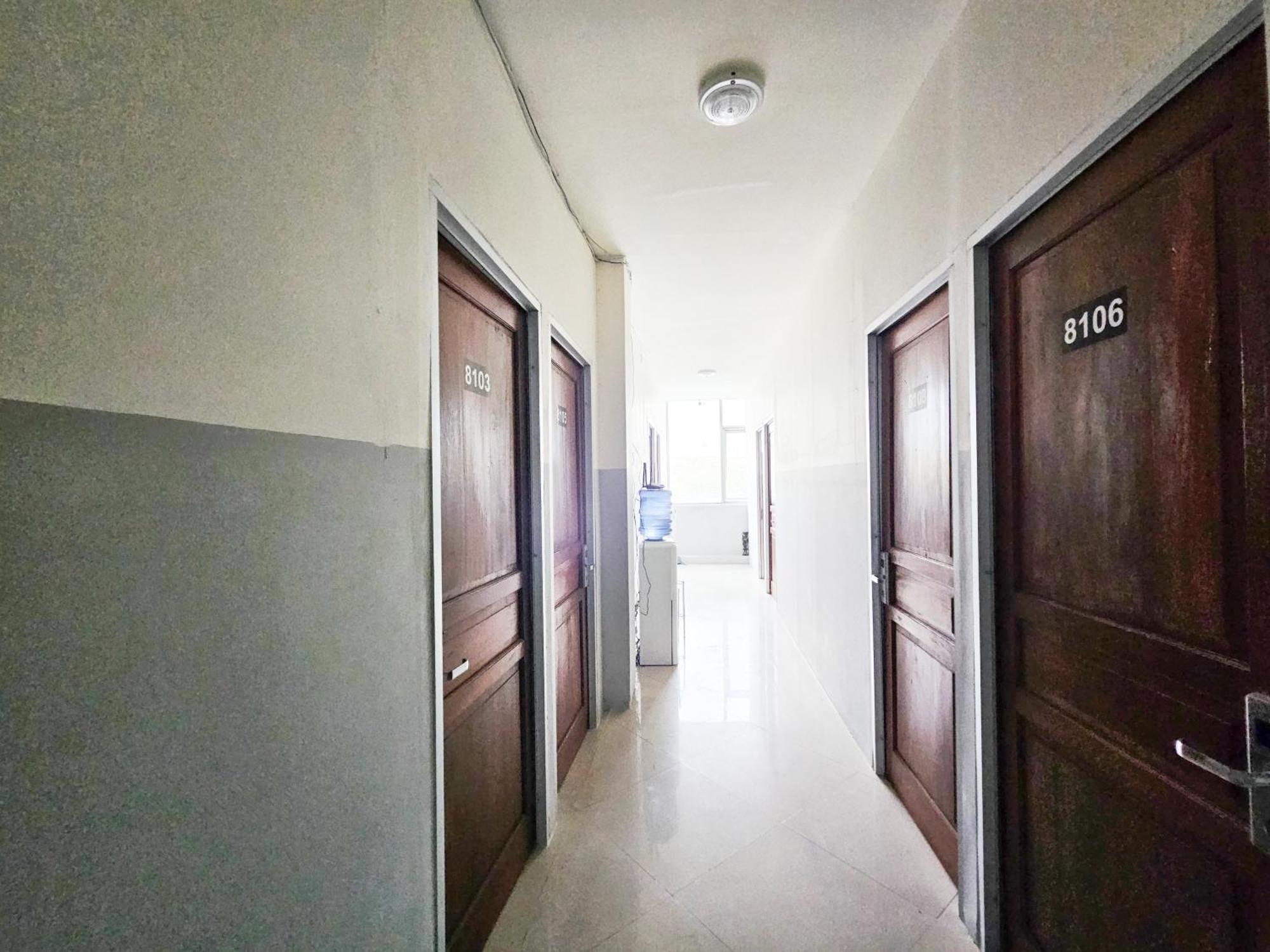 Reddoorz At Pucang Anom Timur Surabaya Exterior photo